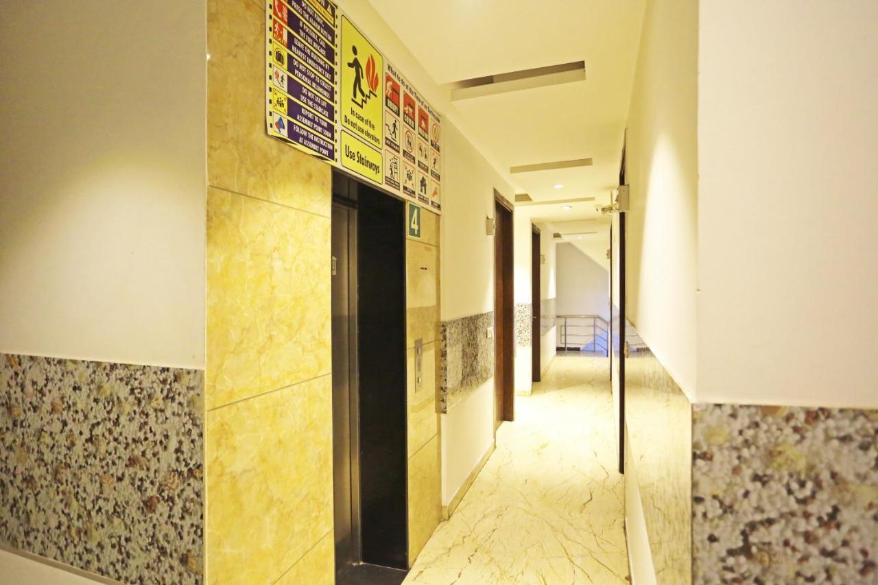 Hotel Sm Suits Near Delhi Airport-Unit By Grand Urban Luxury 뉴델리 외부 사진